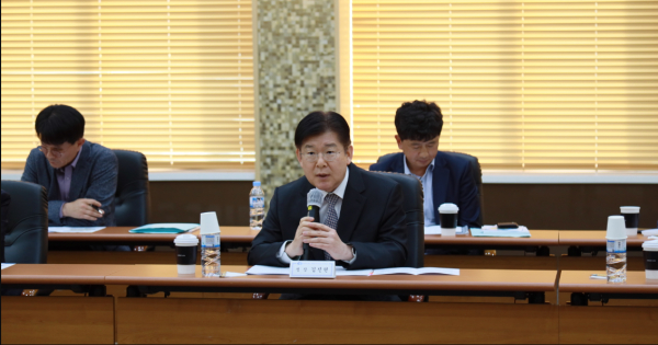 세정지원 설명하는 김진현 중부지방국세청장